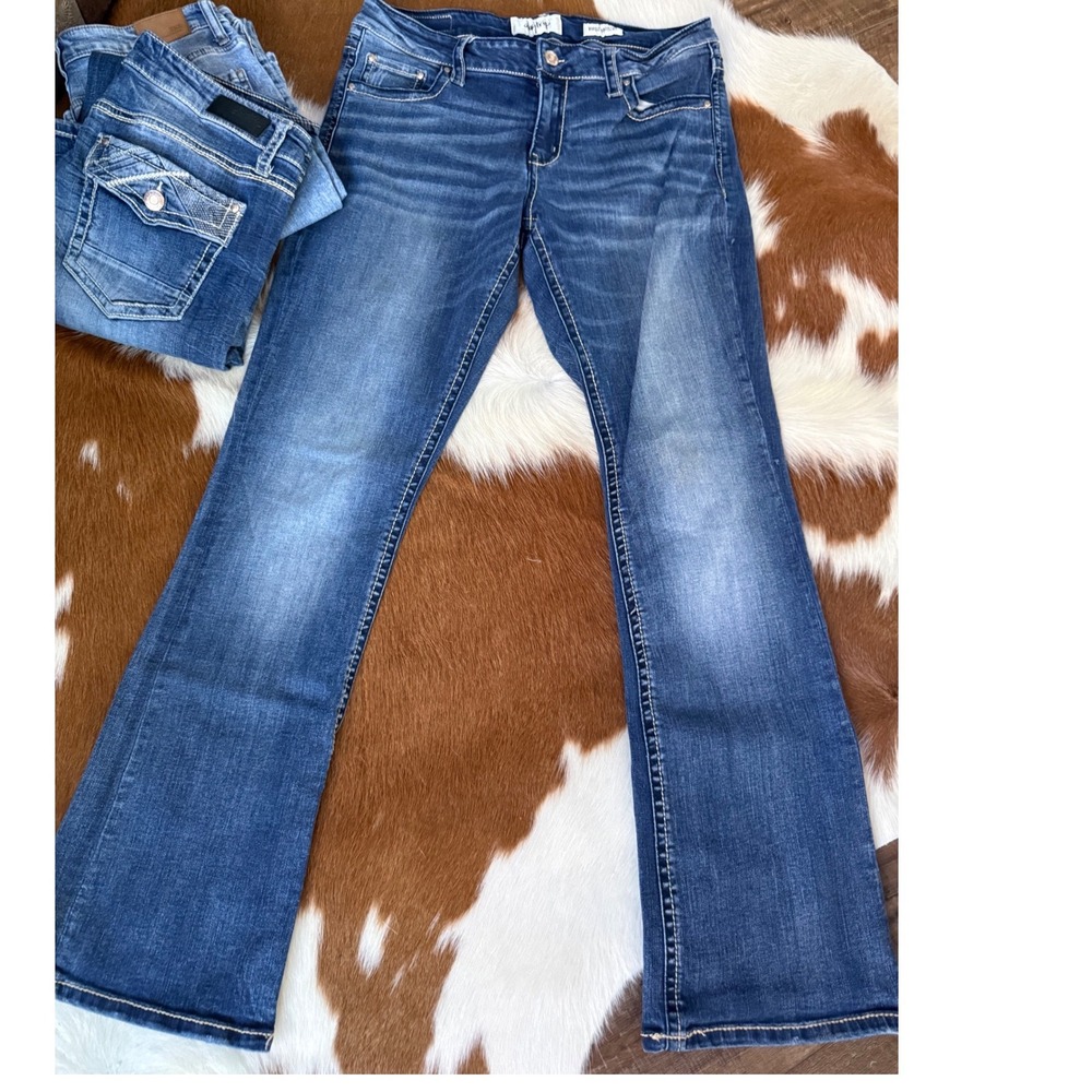 BKE & Daytrip Bootcut Jeans Bundle Sz 31-32 Mila Virgo Light & Dark Wash - Picture 13 of 15